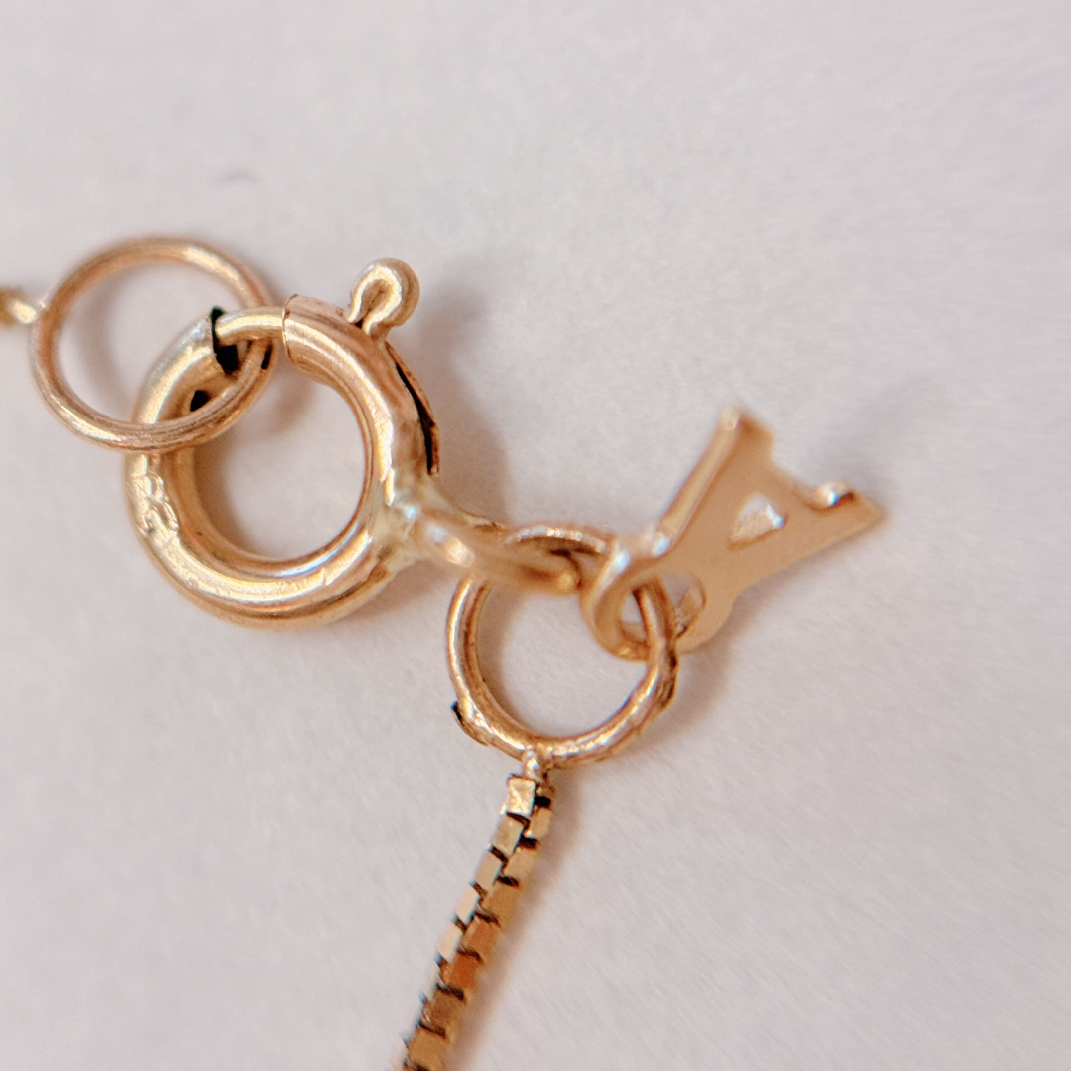 ARTAUM 普段着に合うジュエリー直輸入 14K Gold Yellow 0.5mm Classic Box Chain NE030 ブレスレット 17cm レディース ユニセックス 14K 資産価値 華奢 シンプル 本物 保証付き