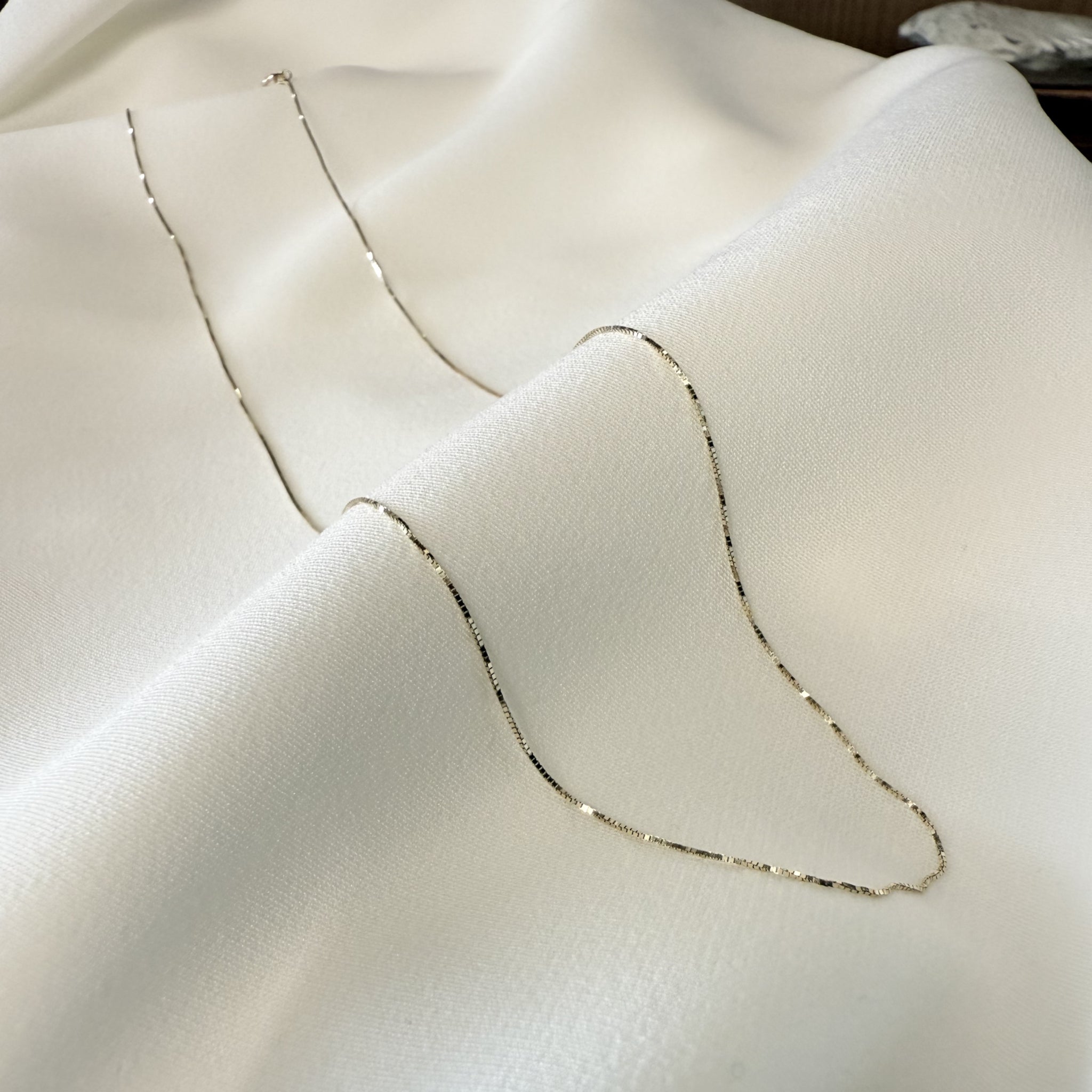 ARTAUM 14K ゴールド ネックレス Boxチェーン 0.5mm 50cm CH258-20 メンズ レディース ユニセックス 本物 つけっぱなし シンプル 保証付き