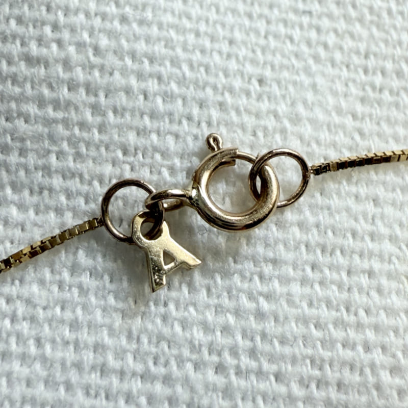ARTAUM 普段着に合うジュエリーLA直輸入 14K Gold Yellow 0.5mm Classic Box Chain NE031-16 ネックレス 40cm レディース ユニセックス 14K 資産価値 保証付き