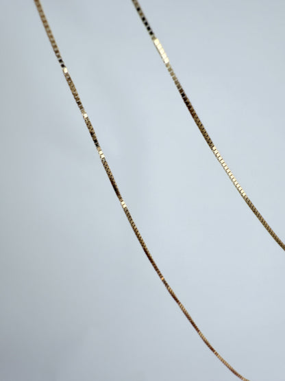 ARTAUM 普段着に合うジュエリーLA直輸入 14K Gold Yellow 0.5mm Classic Box Chain NE031-16 ネックレス 40cm レディース ユニセックス 14K 資産価値 保証付き