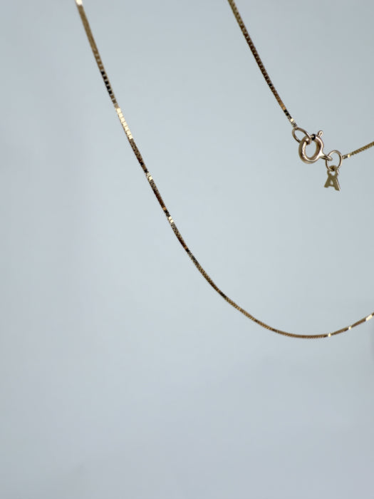 ARTAUM 普段着に合うジュエリーLA直輸入 14K Gold Yellow 0.5mm Classic Box Chain NE031-16 ネックレス 40cm レディース ユニセックス 14K 資産価値 保証付き