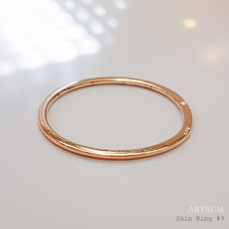 ARTAUM｜14K ゴールド フラットスキンリング 9号 華奢でシンプルな極細リング｜つけっぱなしOK ペアリングにもおすすめ NESR-9