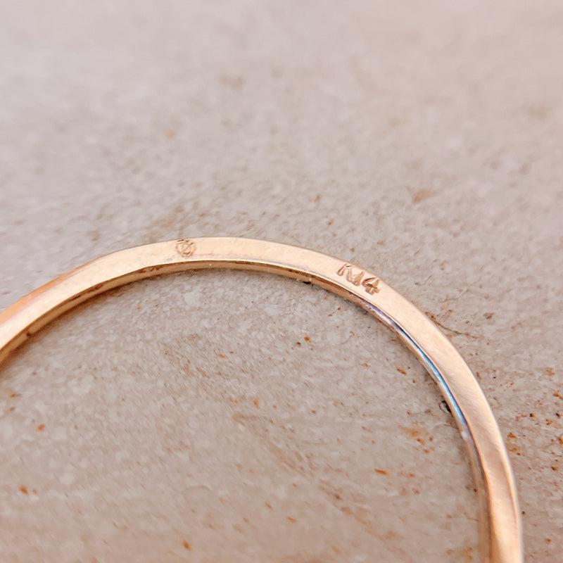 ARTAUM｜14K ゴールド フラットスキンリング 7号 華奢でシンプルな極細リング｜つけっぱなしOK ペアリングにもおすすめ NESR-7