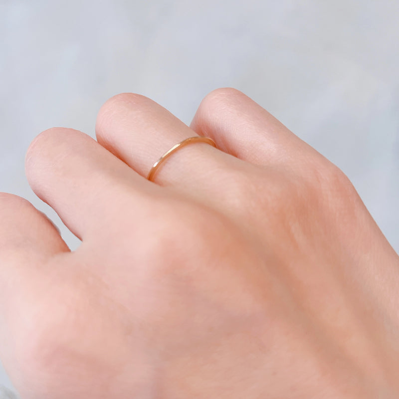 ARTAUM｜14K ゴールド フラットスキンリング 9号 華奢でシンプルな極細リング｜つけっぱなしOK ペアリングにもおすすめ NESR-9