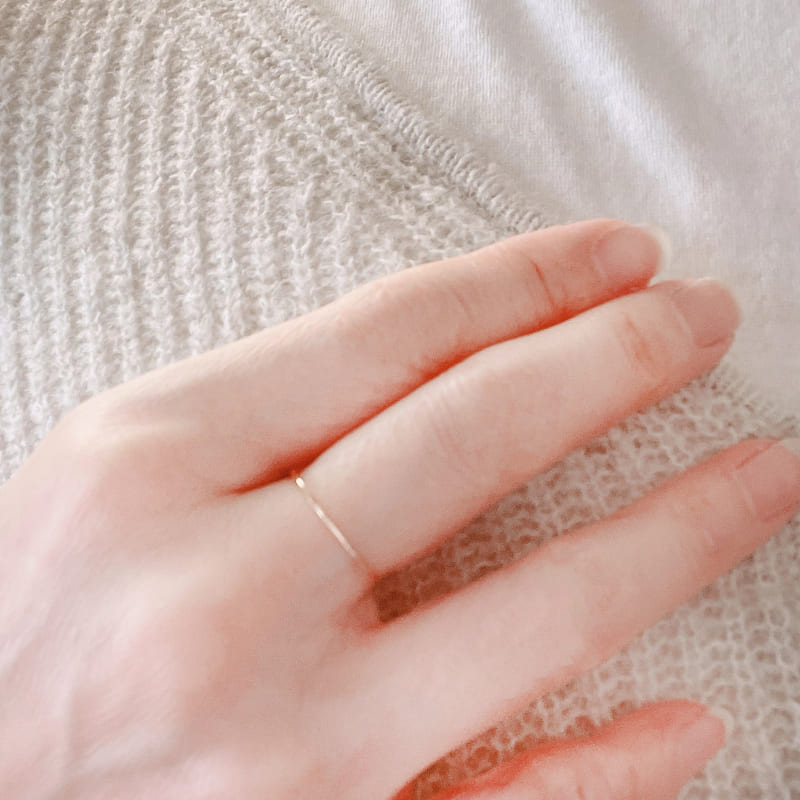 ARTAUM｜14K ゴールド フラットスキンリング 9号 華奢でシンプルな極細リング｜つけっぱなしOK ペアリングにもおすすめ NESR-9
