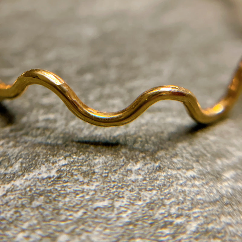 ARTAUM 14K 14金 レディース メンズ ゴールド リング WaveRing 26号 NE012-26 華奢 シンプル 極細 つけっぱなし デザインリング