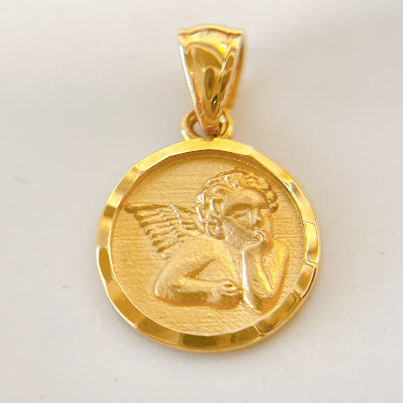 14K ゴールド スモールエンジェル ペンダントトップ ネックレス用 チャーム 丸型 コインモチーフ 天使デザイン ユニセックス ギフト