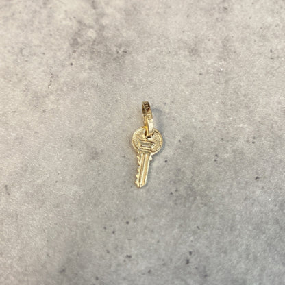 14K ゴールド 鍵モチーフ ペンダントトップ Small KEY ネックレスチャーム PT465 メンズ レディース ユニセックス アメリカ輸入 セレクト ジュエリー ギフト対応