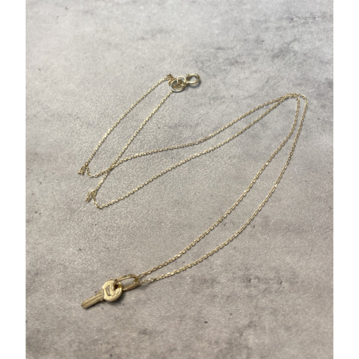 14K ゴールド 鍵モチーフ ペンダントトップ Small KEY ネックレスチャーム PT465 メンズ レディース ユニセックス アメリカ輸入 セレクト ジュエリー ギフト対応