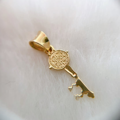 LA直輸入 14K カリフォルニアゴールド Key ペンダントトップ PT831 チャーム 鍵モチーフ 14金ジュエリー レディース メンズ ギフト 資産価値 保証付き