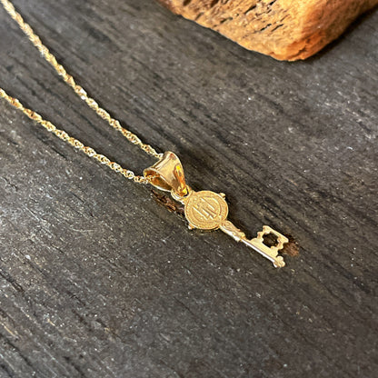 LA直輸入 14K カリフォルニアゴールド Key ペンダントトップ PT831 チャーム 鍵モチーフ 14金ジュエリー レディース メンズ ギフト 資産価値 保証付き