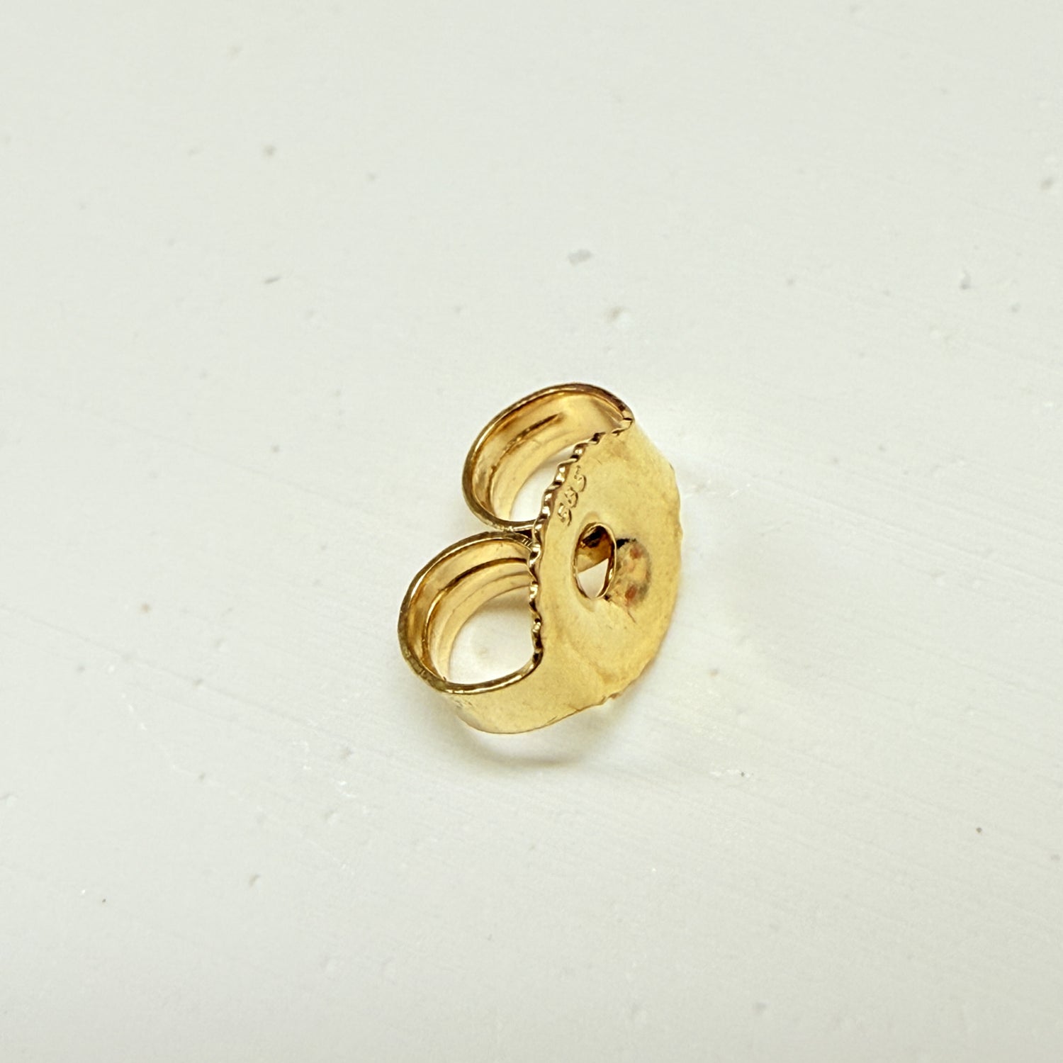 LA直輸入 14K ゴールド ピアスキャッチ 0.86-1.02mm対応 イエローゴールド Friction Push Back Earring Catch 替えキャッチ