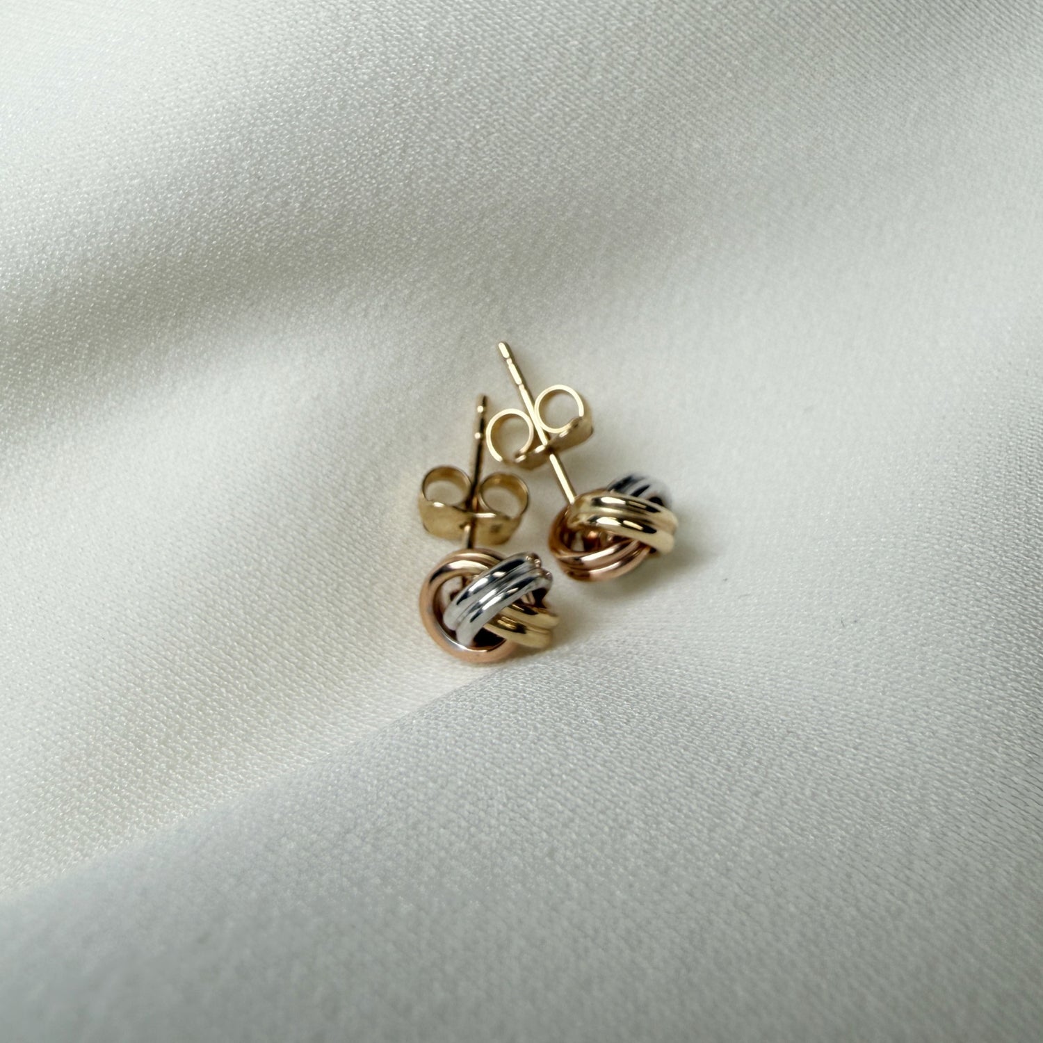14K トリニティ ピアス 3カラー ゴールド ピアス ユニセックス シンプル 14金 LA直輸入 カリフォルニアゴールド ER719 保証付き
