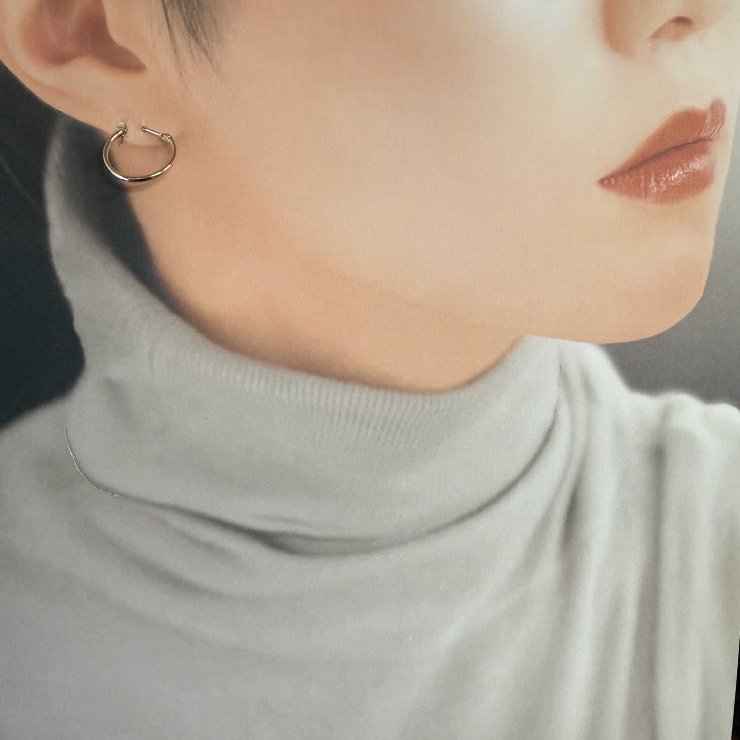 LA直輸入 14K イエローゴールド 16mm ラウンドフープピアス シンプル 1.2mm ラウンドチューブ クリックフープ 本物ゴールド ピアス