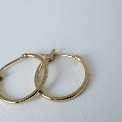 LA直輸入 14K イエローゴールド 16mm ラウンドフープピアス シンプル 1.2mm ラウンドチューブ クリックフープ 本物ゴールド ピアス