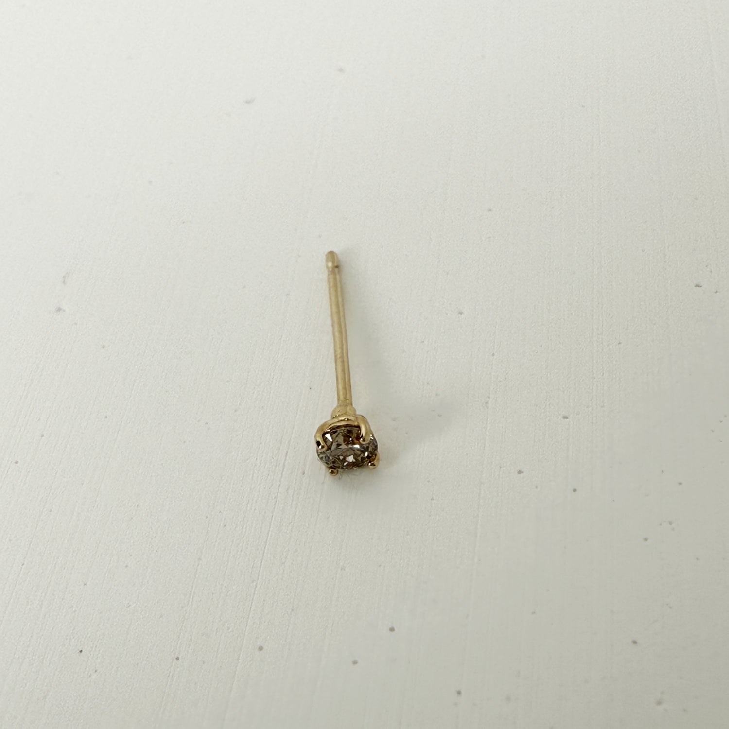 ARTAUM 14K イエローゴールド ソリティアスタッドピアス ダイヤモンド 2.5mm 1個売り ユニセックス 資産価値 ギフト対応 MTF-2039